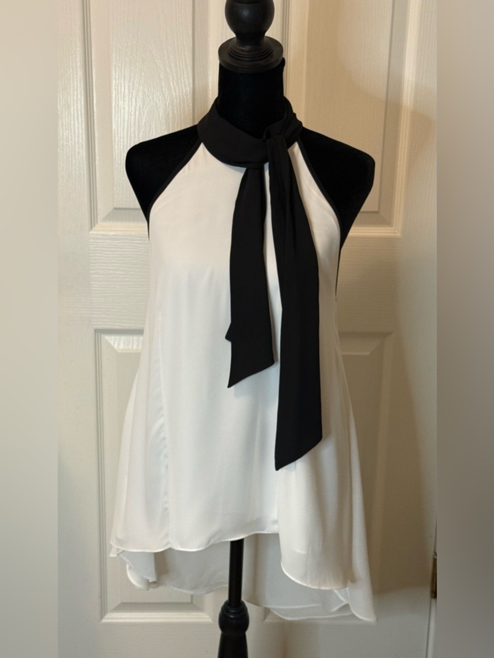 Sax 5th Avenue Chiffon high low Halter Tie-Neck Top in Black & White